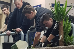 Pflanzaktion der Produktionsgärtner